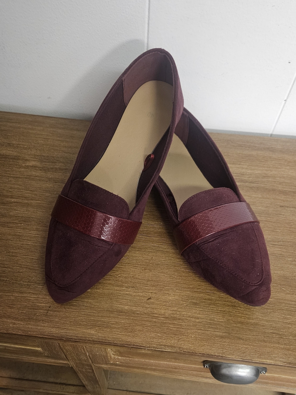 Women's Burgundy Pointed Toe Loafers
